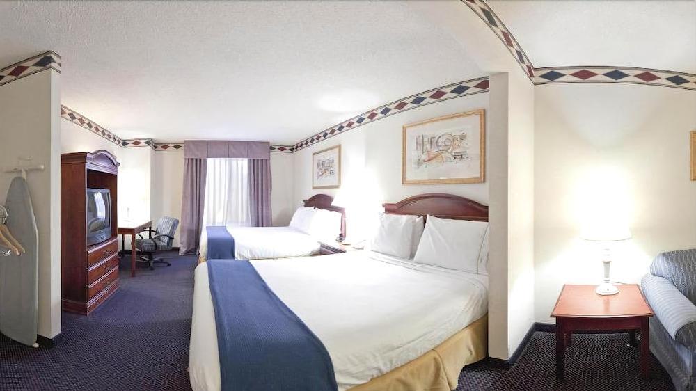 Holiday Inn Express Hotel & Suites Mebane By Ihg Εξωτερικό φωτογραφία